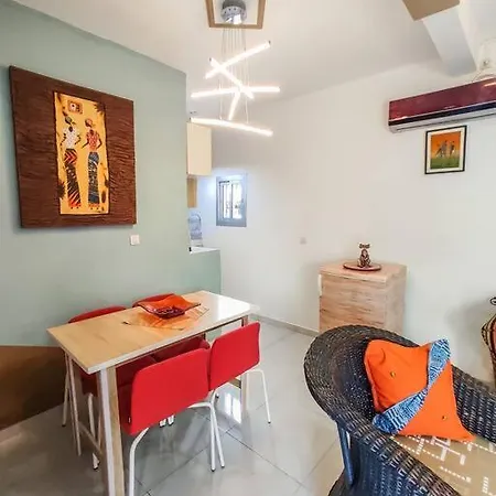 Mooksquare Ns Spot- 1 Bedroom Flat, Heart Of Akwa! *