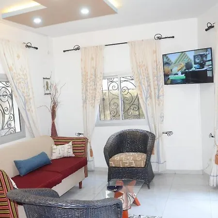 Mooksquare Ns Spot- 1 Bedroom Flat, Heart Of Akwa! Cannes